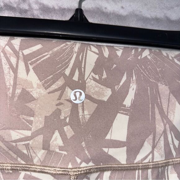 |EUC| LULULEMON Wunder Under High-Rise Leggings 25" Full-On Luxtreme-Shadow Leaf - Picture 8 of 8